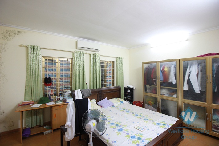 Vietnamese style house for rent in Tay Ho area
